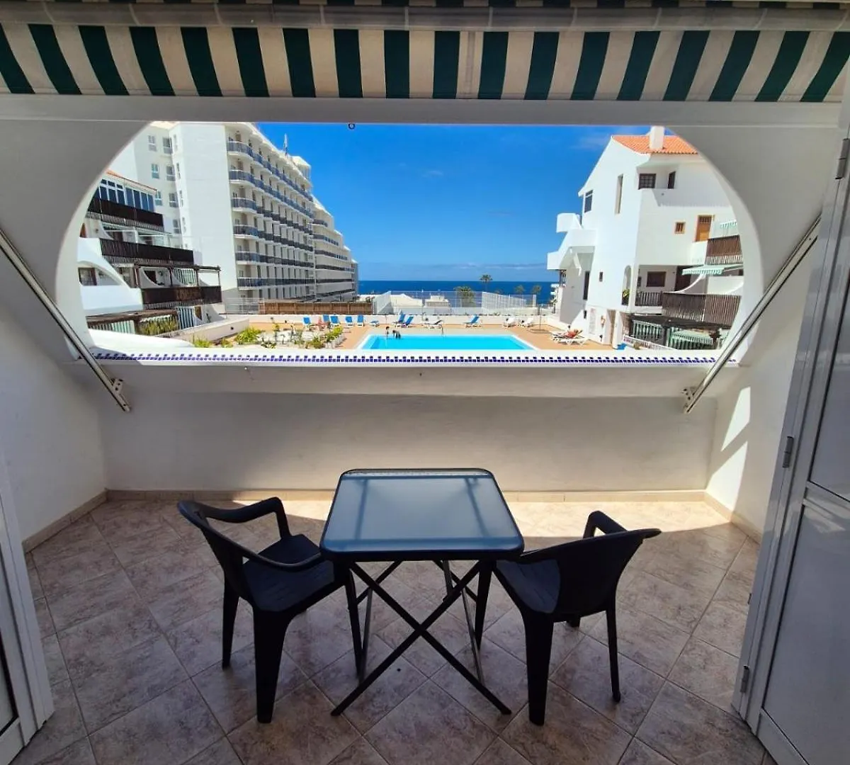 Parque Royale 1 Apartment With An Amazing Ocean View 아데제